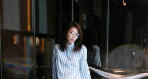 連詩雅轉左新look(多圖) 網友:重點始終係對腳到!!!