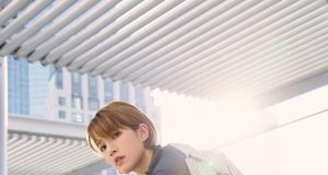 蘇皓兒街頭拍照大show雪白長腿(多圖) 網友:這對腳真係舉世無雙!!!