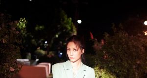 港姐陳曉華OL LOOK曬大長腿(多圖) 網友:長腿姐姐呀!!!