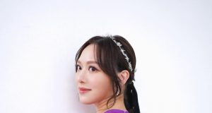 馮盈盈穿上閃亮晚裝靚爆鏡(多圖) 網友:佢真係好高貴大方!!!