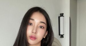 超索韓國女MODEL穿性感小泳衣大曬事業線(多圖)