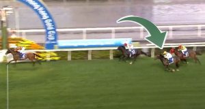 將王捧走香港金盃(有片睇) 馬王「金鎗六十」連「玖寶」都過唔到!!!