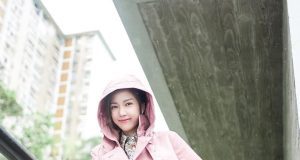 陳曉華大曬雪白長腿(多圖)