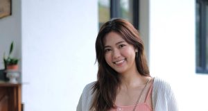 游嘉欣(游游)穿包臀裙大曬完美身段(多圖)