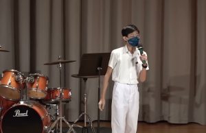 救恩書院某位男學生演唱《記憶棉》(有片睇) 網友:比原唱仲好聽!!!