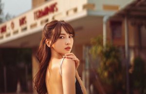 新一代性感女神李賢穿超性感大露背上衣曬S身型(多圖)