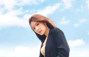 余香凝穿性感黑絲高跟鞋大曬超長美腿(多圖) 網友:這雙腿簡直舉世無雙!!!