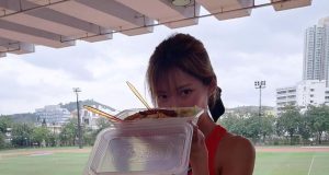 長腿女神謝文欣又贏冠軍了(多圖) 網友:原來佢對腳咁長,唔怪得跑得咁快啦!!!