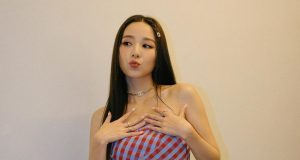 HEIDI bb李靜儀穿性感短裙大曬超美長腿(多圖)