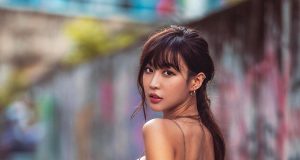 DJ LOKYII 樂宜穿性感泳衣大曬美好身材(多圖)