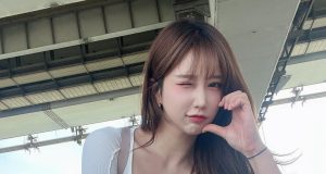 超索韓妹街頭大曬BIG爆BODY(多圖) 途人都呆了…