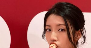 蔡思貝穿性感小背心真係好可愛(有圖有片)