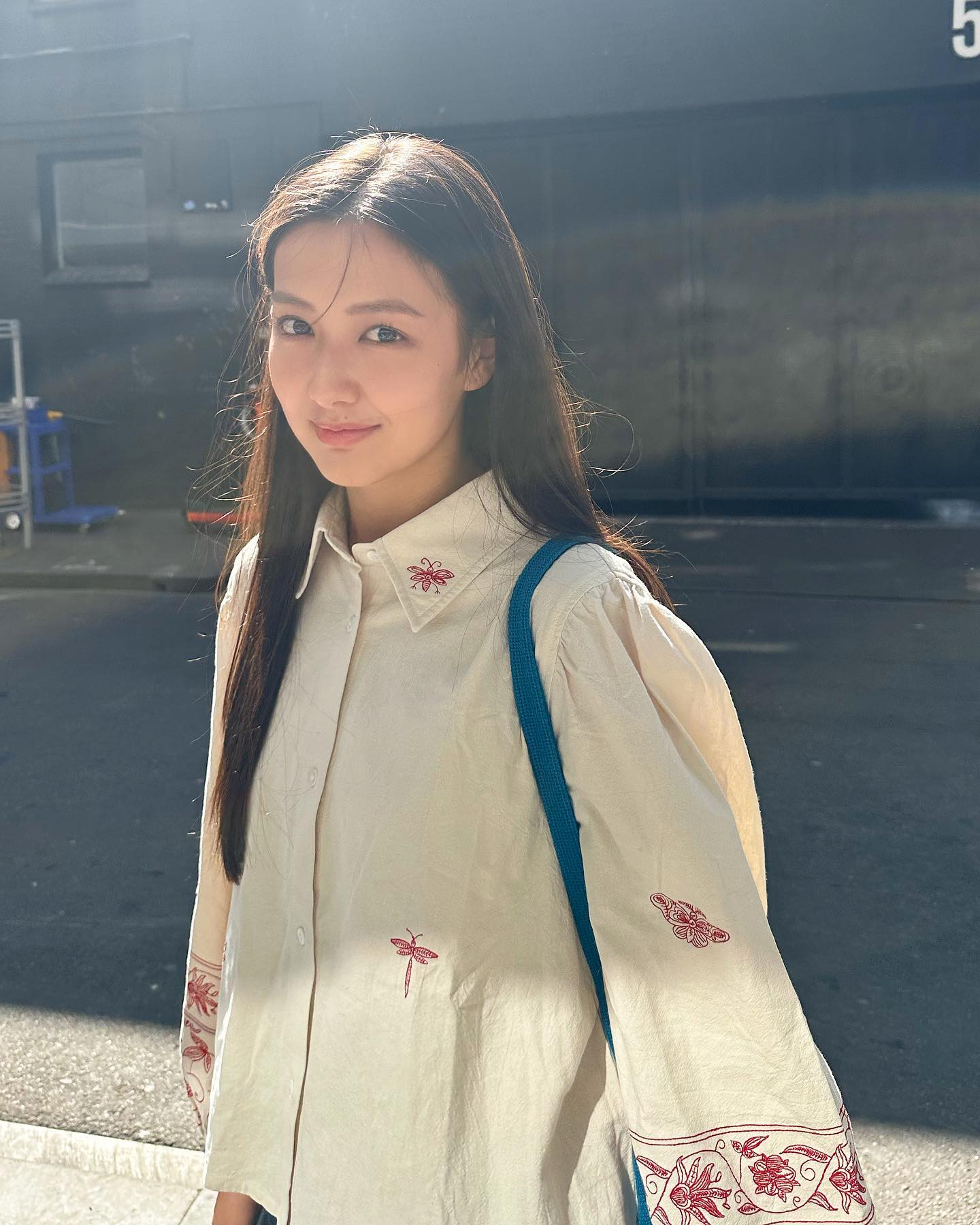 譚旻萱蛻變新一代女神？銀色長裙登紅地氈仙氣爆棚，清純美貌背後更有籃球實力